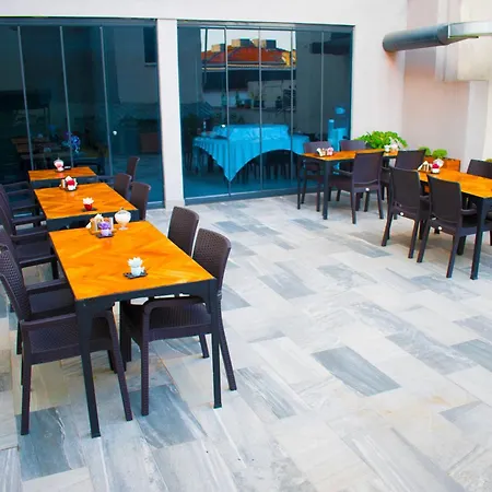 Mayer Ξενοδοχείο