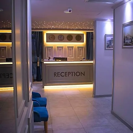 Mayer Hotel 2*