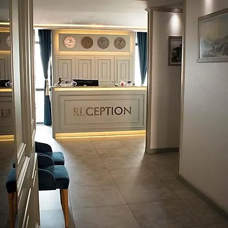 Mayer Hotel 2*