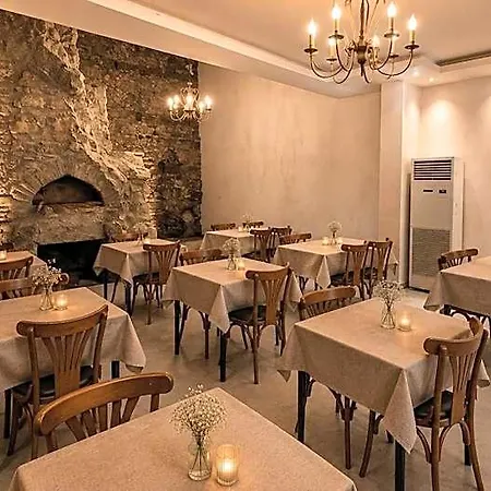 Mayer Hotel 2*