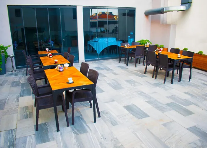 Mayer Ξενοδοχείο