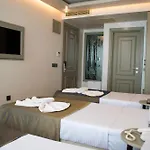 Mayer Hotel 2*